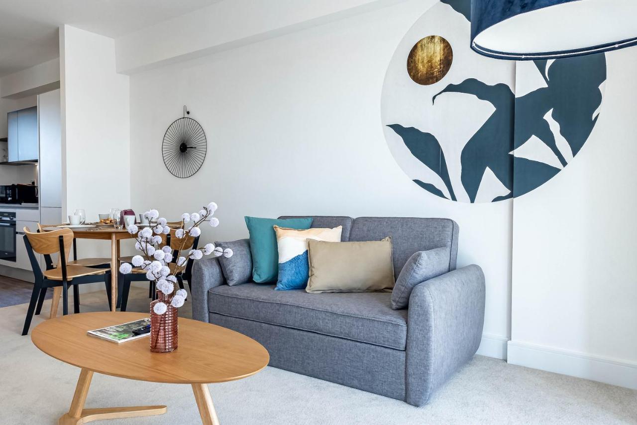 Modern Apartments With Balcony In Merton Near Wimbledon By Sojo Stay Мітчем Екстер'єр фото