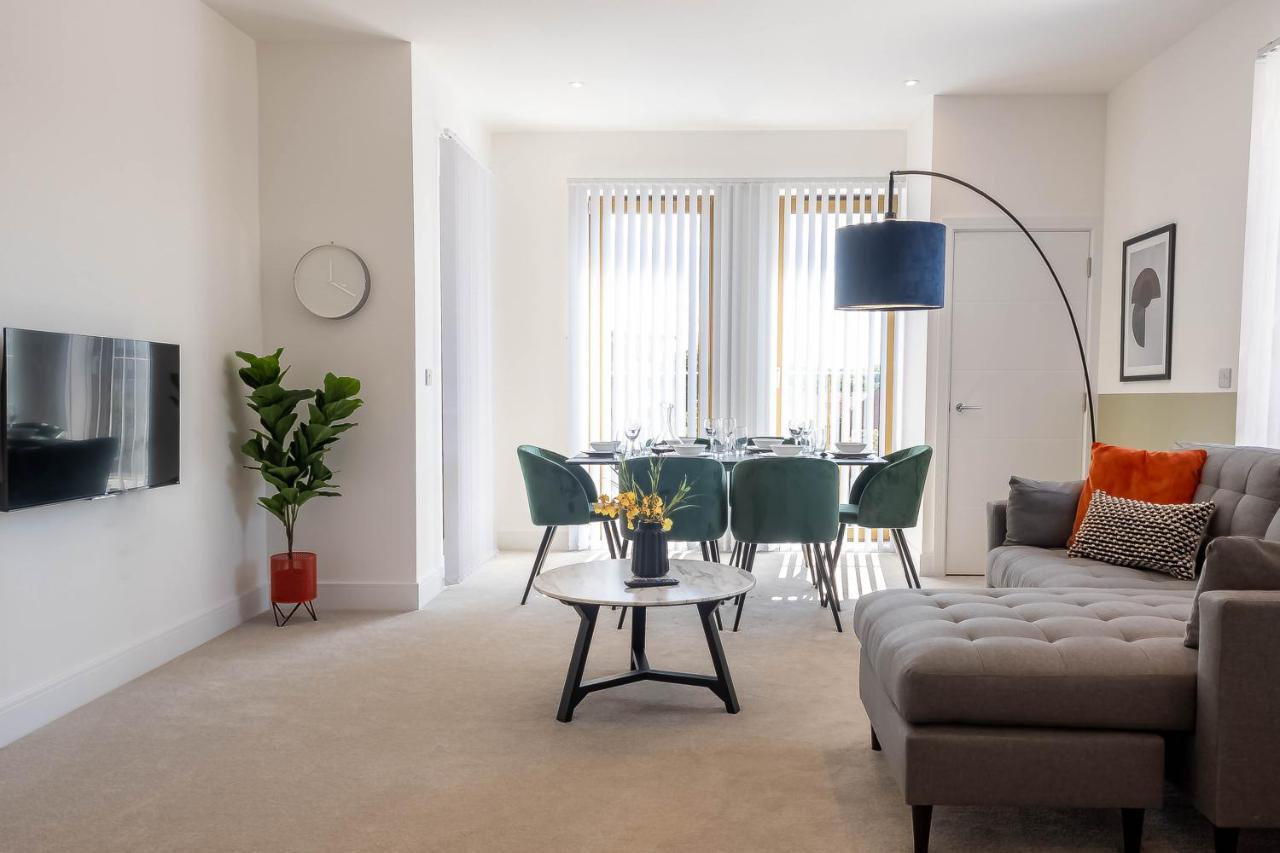 Modern Apartments With Balcony In Merton Near Wimbledon By Sojo Stay Мітчем Екстер'єр фото