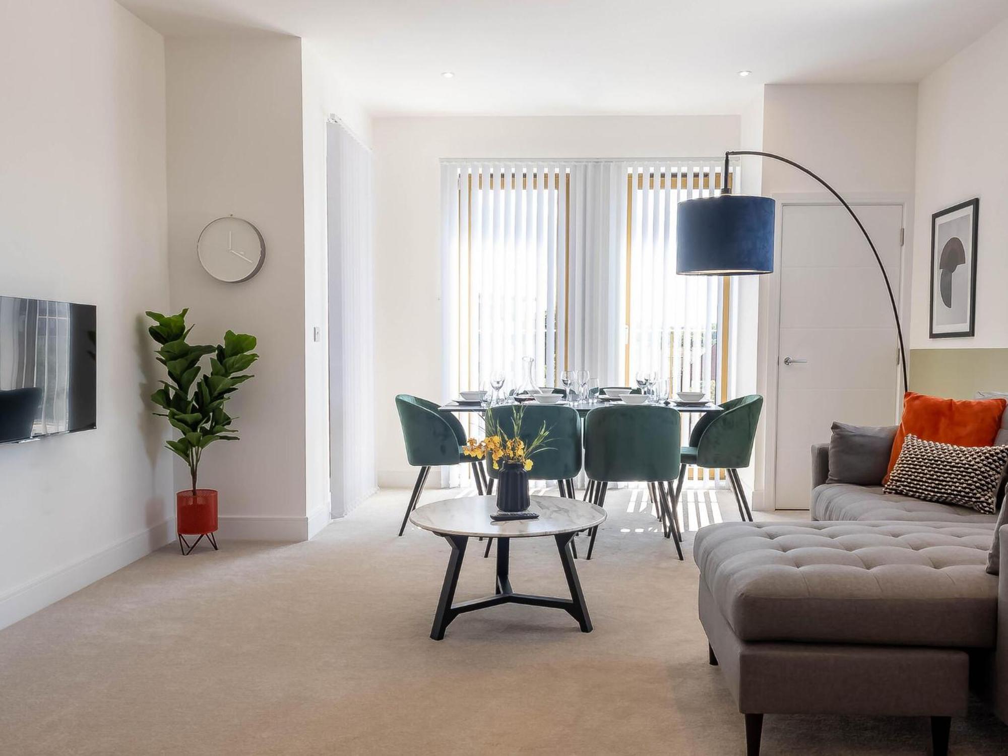 Modern Apartments With Balcony In Merton Near Wimbledon By Sojo Stay Мітчем Екстер'єр фото